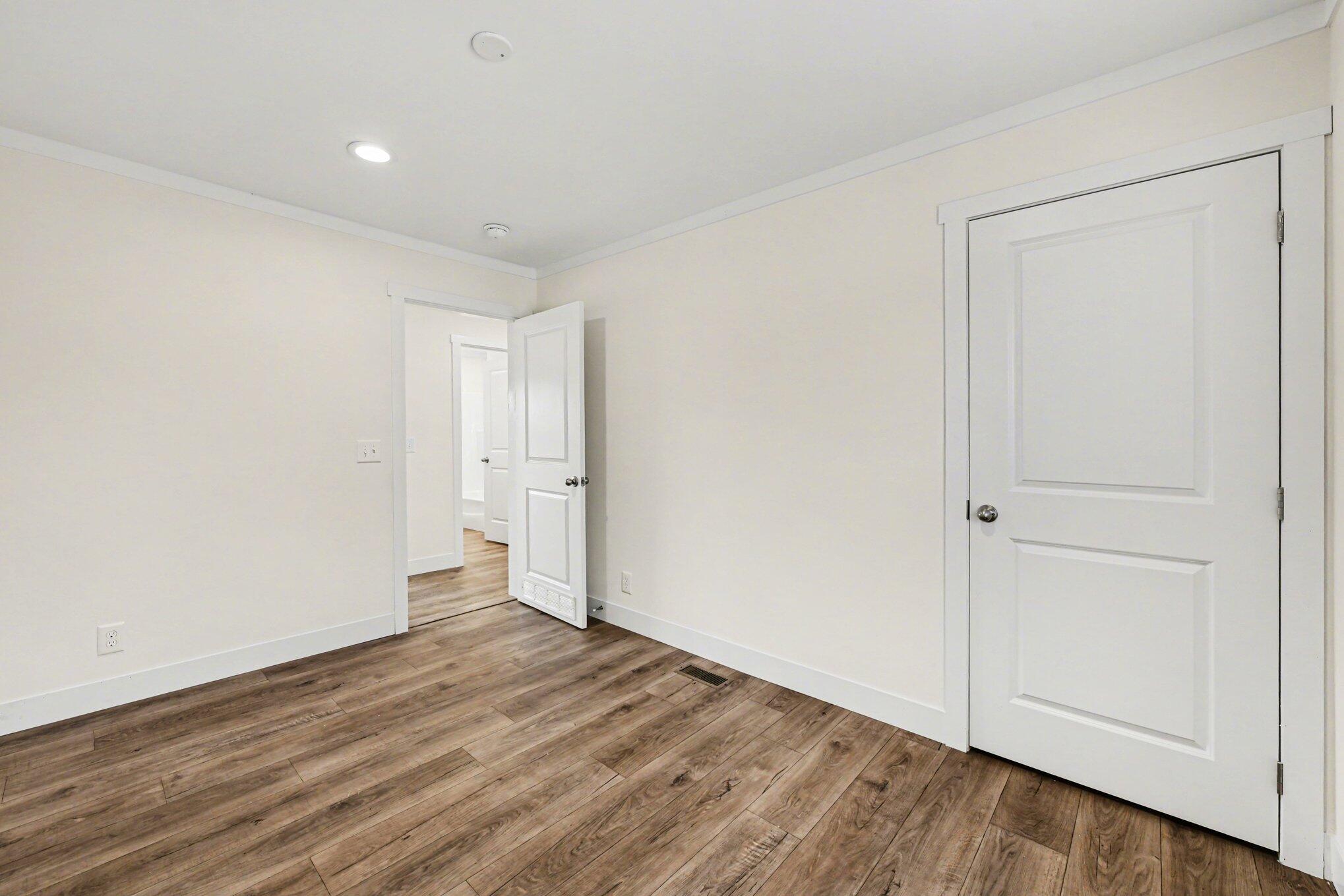 1350 Givhans Road Ridgeville, SC 29472 - Photo 17 of 29 022_file_8148