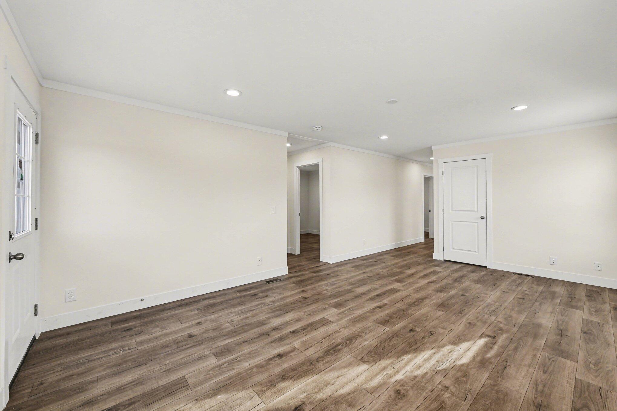 1350 Givhans Road Ridgeville, SC 29472 - Photo 24 of 29 010_file_5148