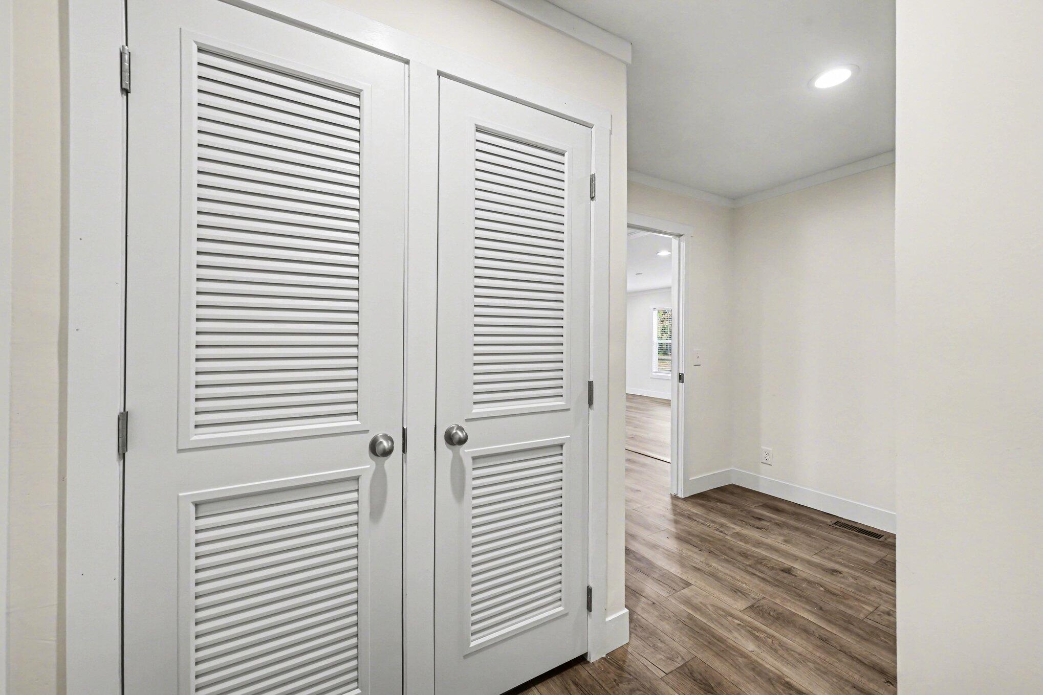 1350 Givhans Road Ridgeville, SC 29472 - Photo 8 of 29 015_file_8201