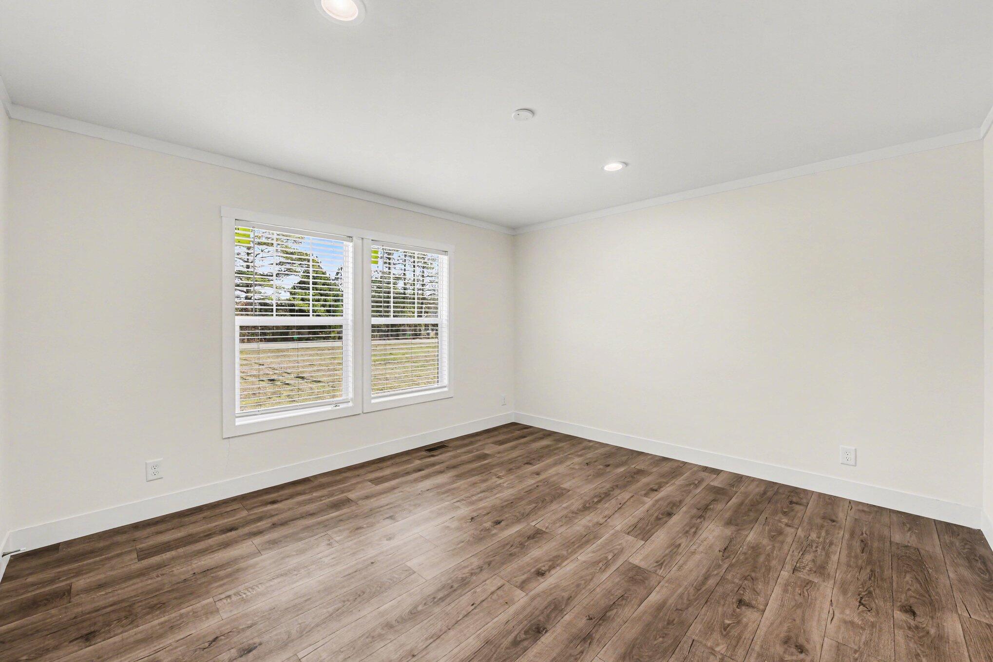 1350 Givhans Road Ridgeville, SC 29472 - Photo 10 of 29 017_file_5120