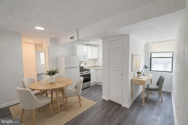 $1,600 | 2100 Channing Street Northeast, Unit 1B, Washington, DC 20018