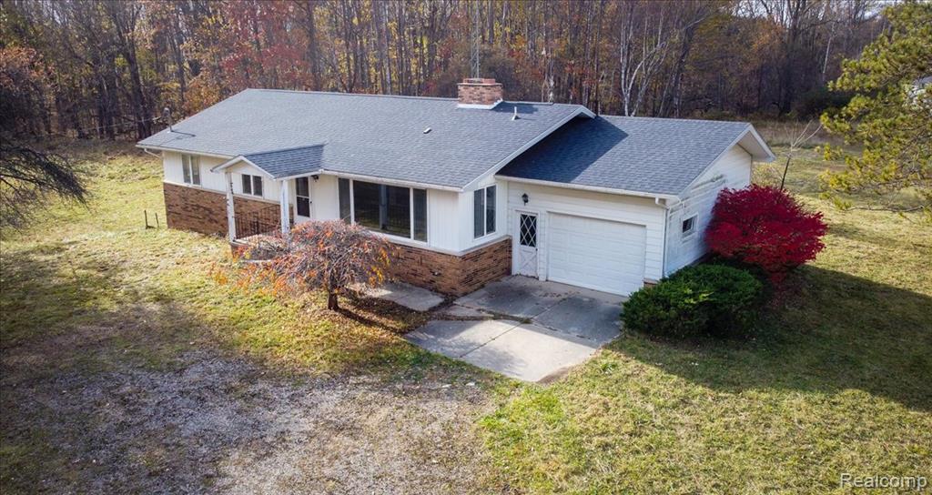 8465 Watson Road Marlette, MI 48453 - Photo 4 of 40