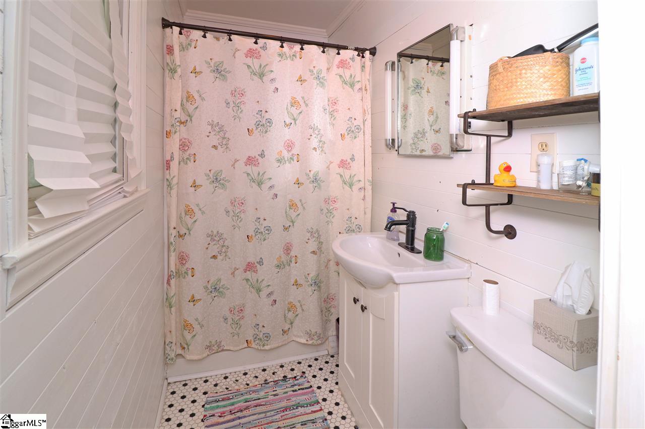 122 Lollis Road Belton, SC 29627 - Photo 24 of 34