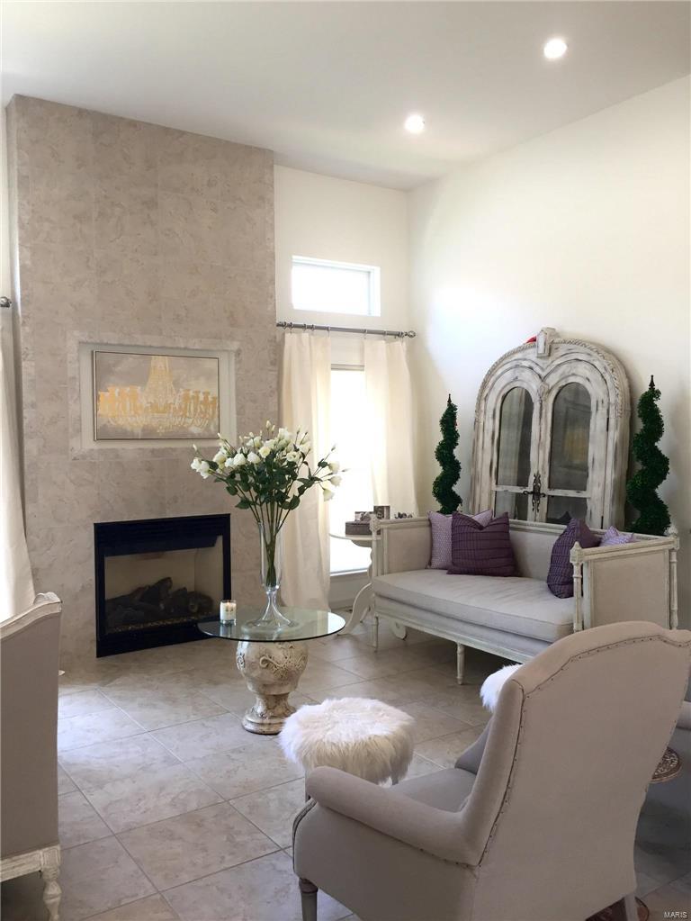 1270 Harmony Lake Drive Cottleville, MO 63376 - Photo 4 of 21