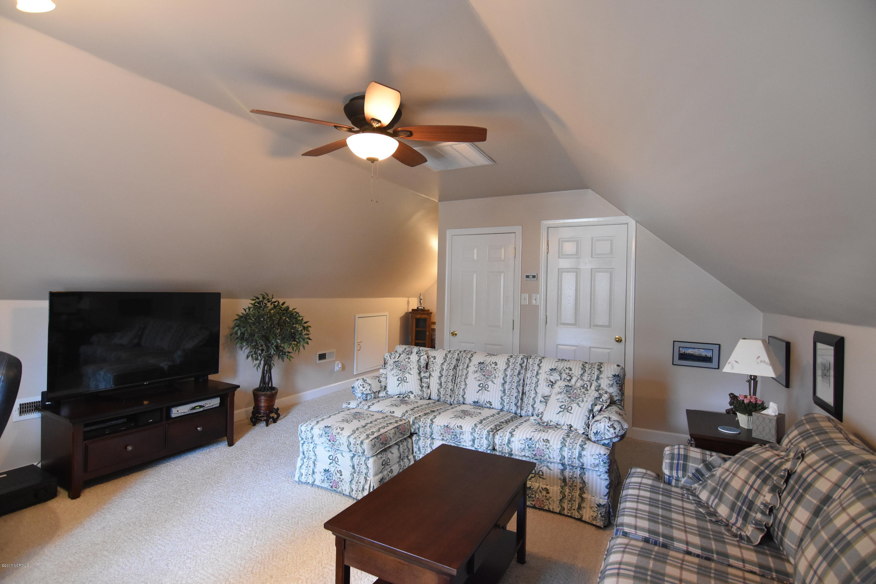 134 Geneva Road New Bern, NC 28562 - Photo 30 of 33 Finished Room Above Garage