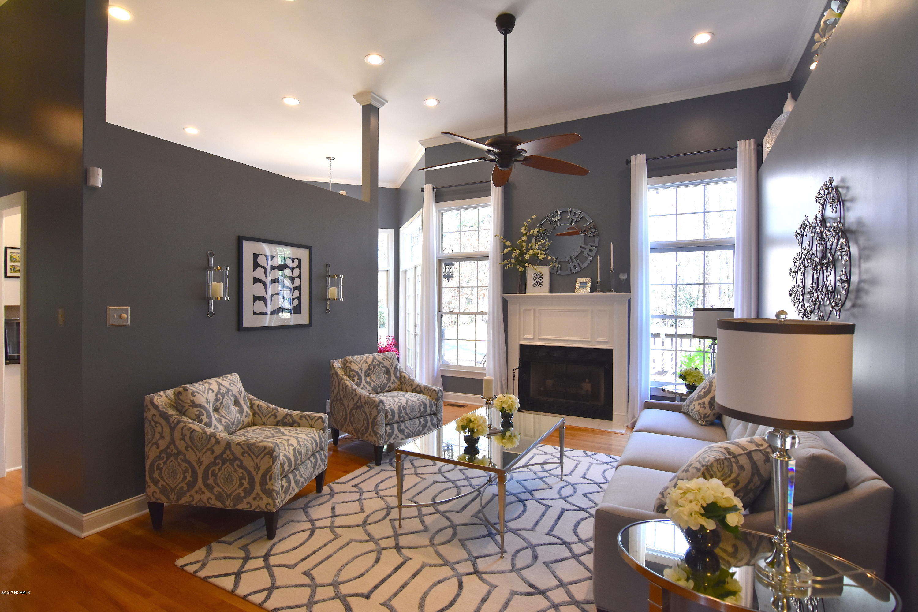 134 Geneva Road New Bern, NC 28562 - Photo 6 of 33 Living Room