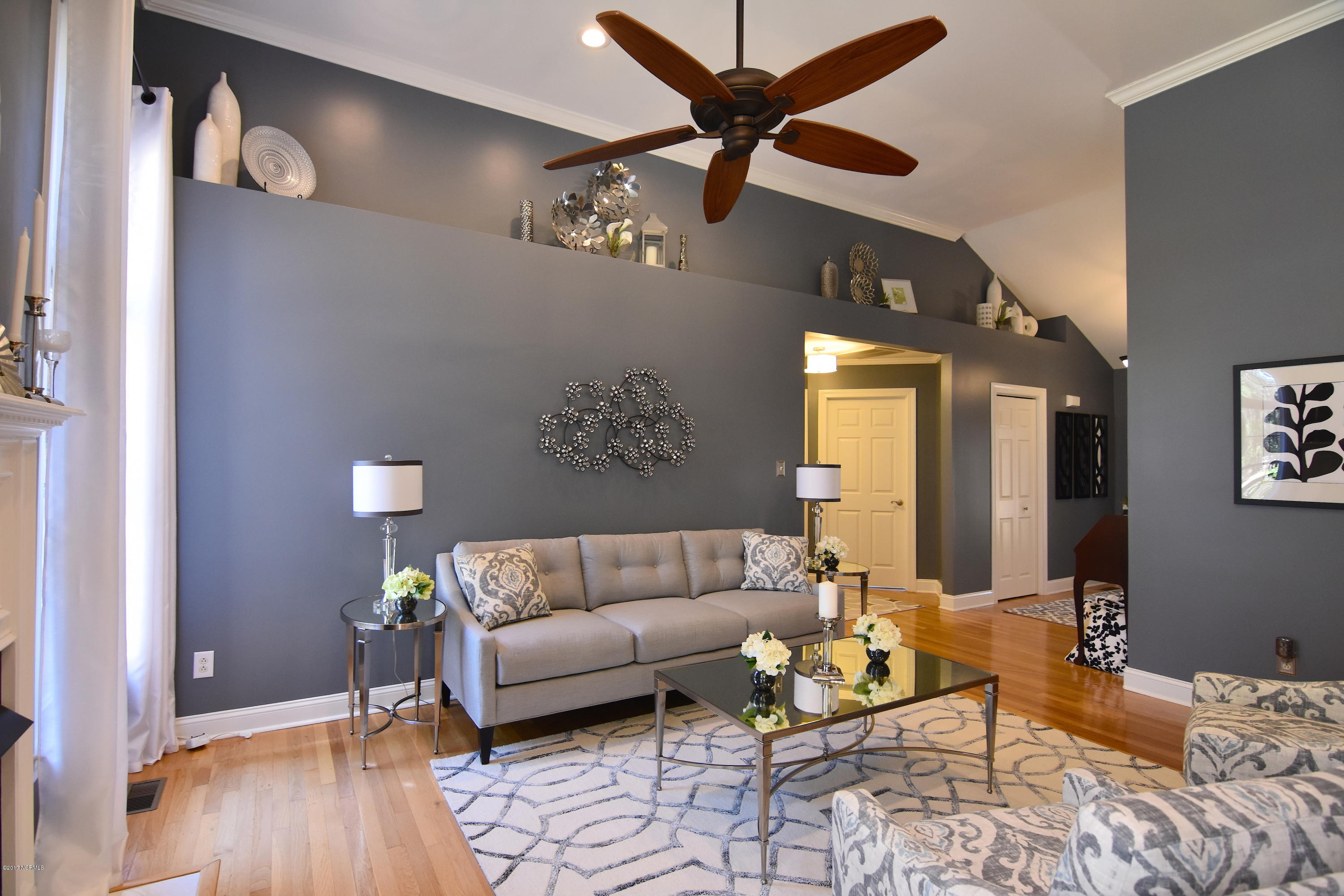 134 Geneva Road New Bern, NC 28562 - Photo 8 of 33 Living Room
