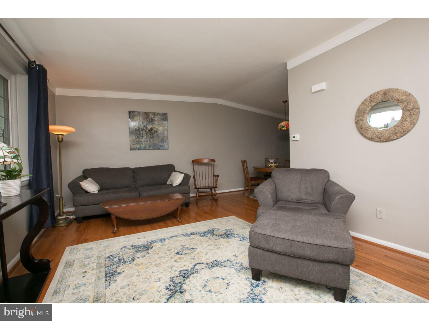 764 Claire Road Philadelphia, PA 19128 - Photo 4 of 25 Living Room