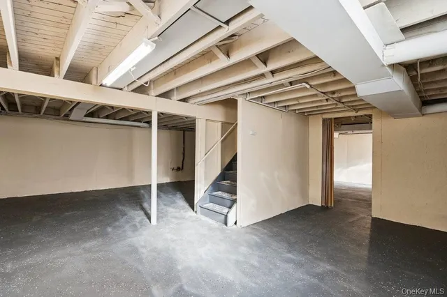 $799,000 | 46 Falcon Drive, Hauppauge, NY 11788