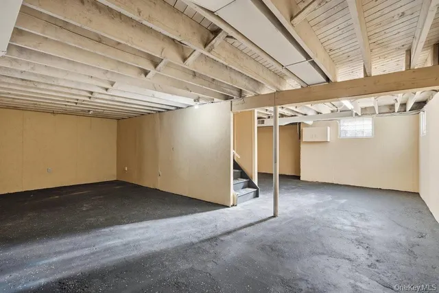 $799,000 | 46 Falcon Drive, Hauppauge, NY 11788