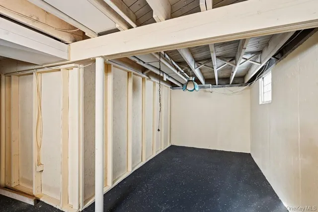 $799,000 | 46 Falcon Drive, Hauppauge, NY 11788