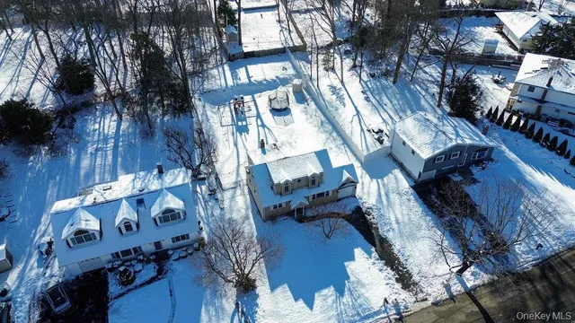 $799,000 | 46 Falcon Drive, Hauppauge, NY 11788