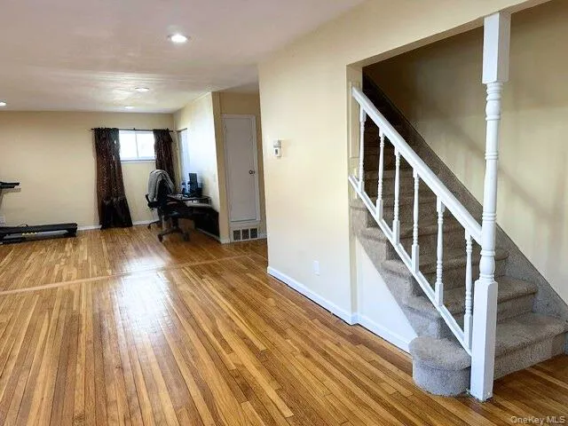 $799,000 | 46 Falcon Drive, Hauppauge, NY 11788