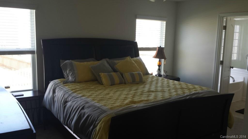 10819 Greenhead View Road Charlotte, NC 28262 - Photo 11 of 21 Gallery Image 11