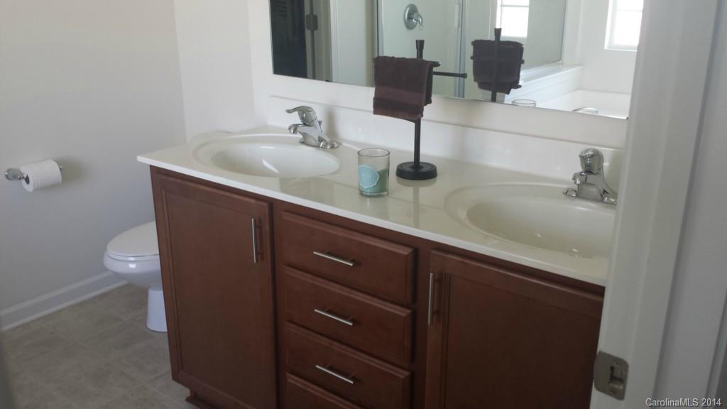 10819 Greenhead View Road Charlotte, NC 28262 - Photo 12 of 21 Gallery Image 12
