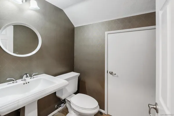 $3,485 | 10556 Debreceni Way, Unit 9, San Diego, CA 92127