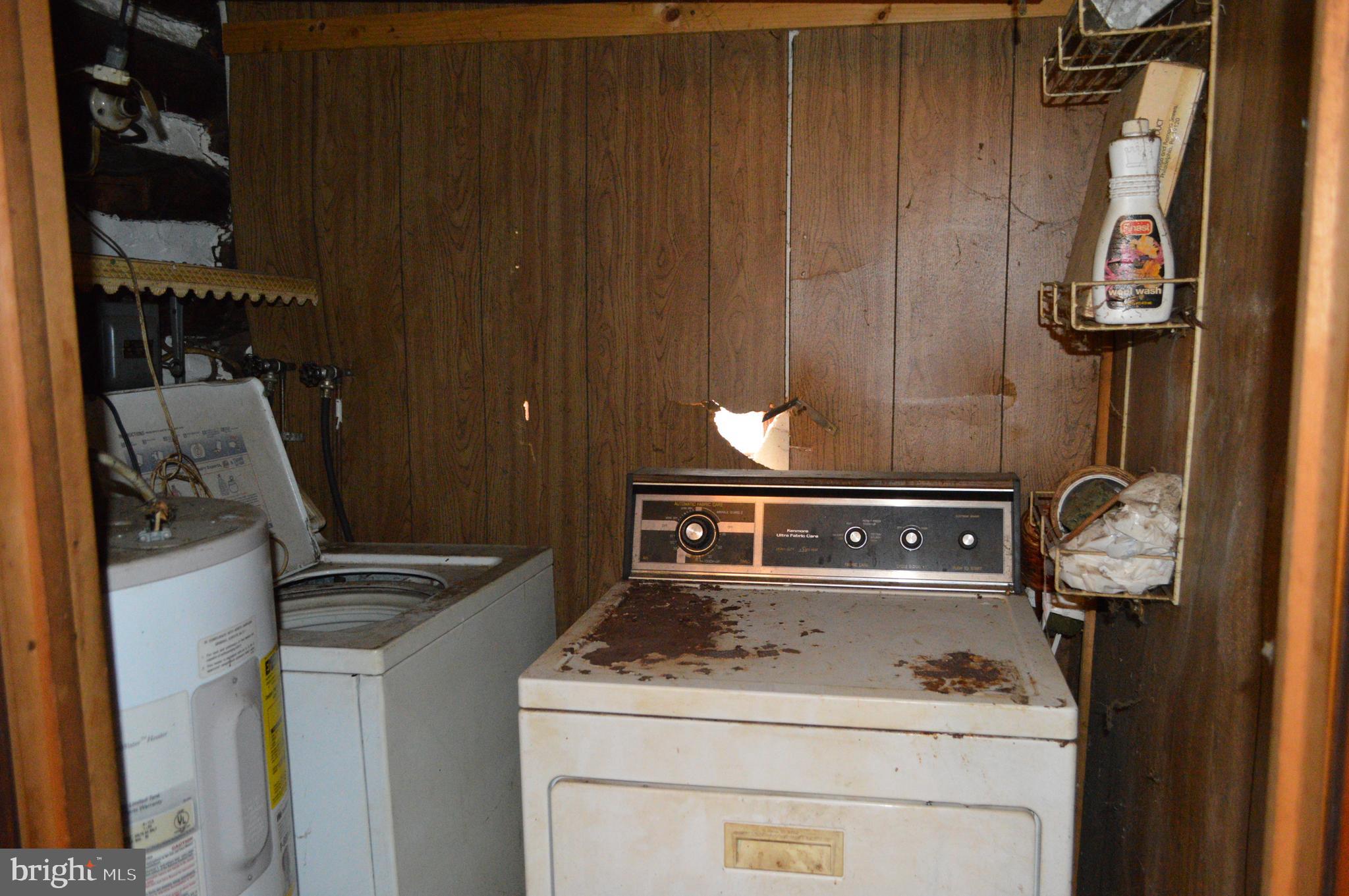 16 Mountain Side Road Dillsburg, PA 17019 - Photo 16 of 41 Laundry Room