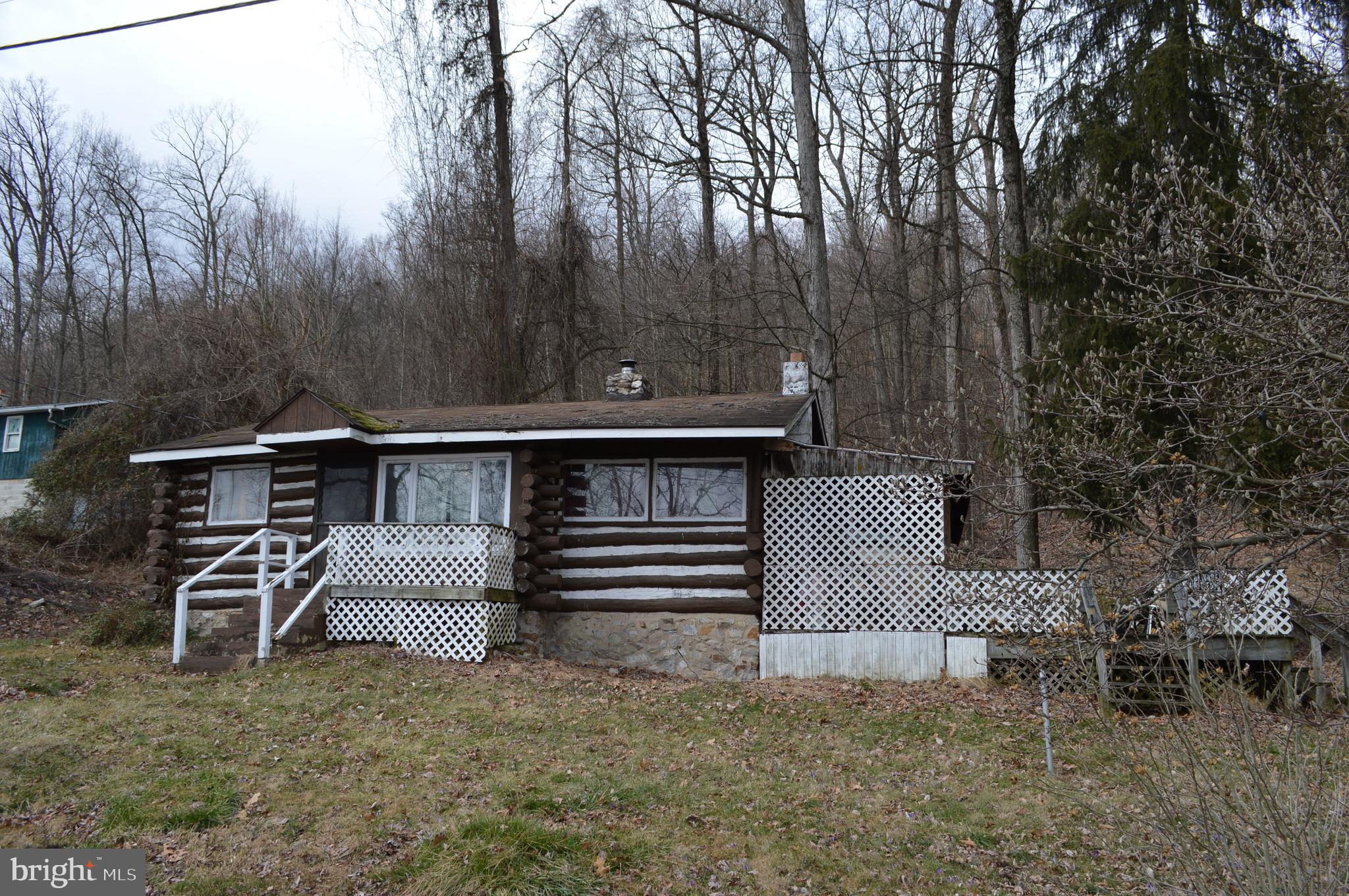 16 Mountain Side Road Dillsburg, PA 17019 - Photo 3 of 41 Front