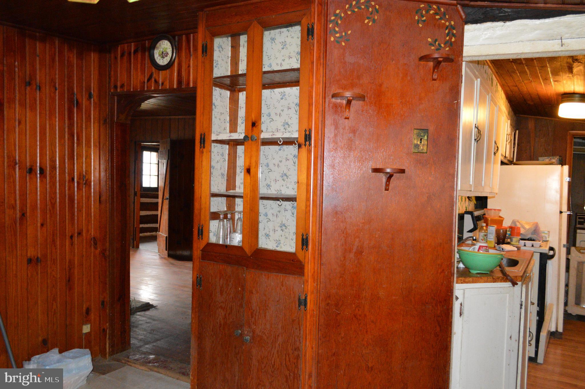 16 Mountain Side Road Dillsburg, PA 17019 - Photo 31 of 41 Dining Area off side entry door
