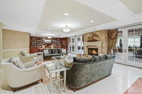 $639,000 | 319 Trump Park, Shrub Oak, NY 10588
