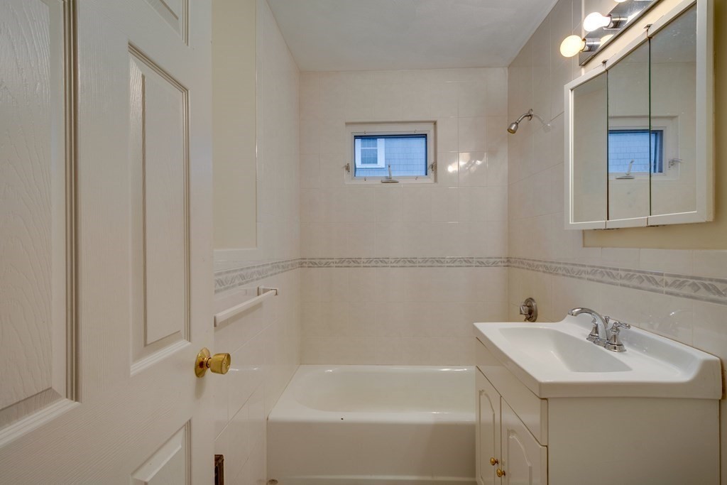 31-33 Harvard Road Belmont, MA 02478 - Photo 14 of 35 Gallery Image 14
