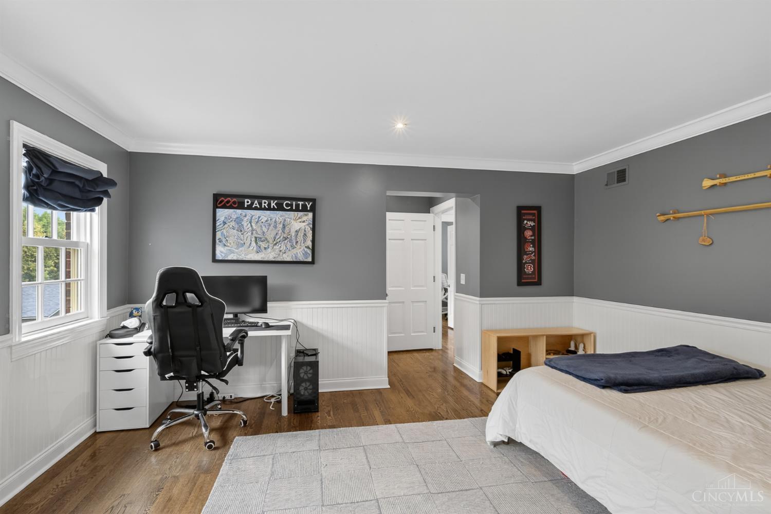 5055 Drake Road Cincinnati, OH 45243 - Photo 25 of 45