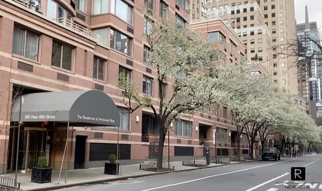 $599,000 | 393 West 49th Street, Unit 2PP | Hell's Kitchen