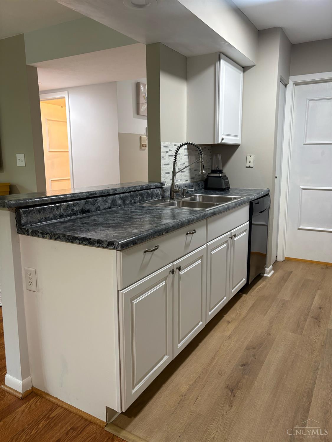 9319 Winton Road, Unit 2 Cincinnati, OH 45231 - Photo 4 of 26