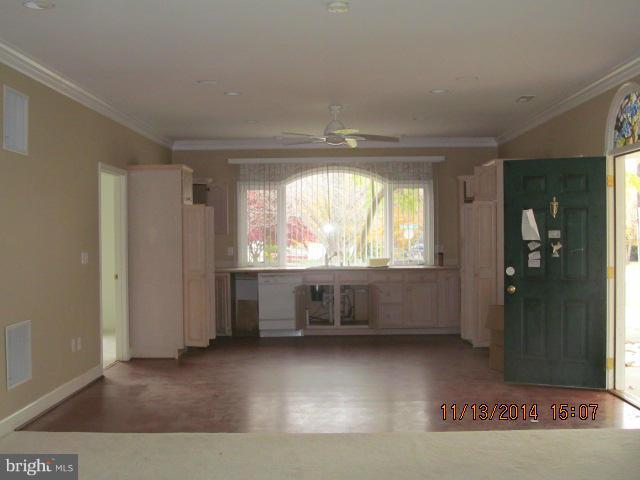 4162 Carrs Ridge Road Edgewater, MD 21037 - Photo 2 of 13 Interior (General)