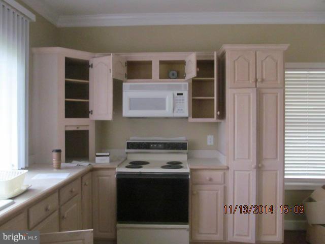 4162 Carrs Ridge Road Edgewater, MD 21037 - Photo 4 of 13 Kitchen