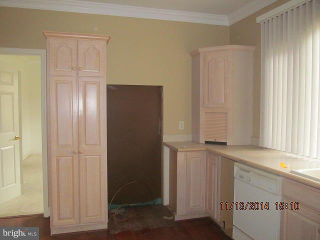 4162 Carrs Ridge Road Edgewater, MD 21037 - Photo 5 of 13 Kitchen