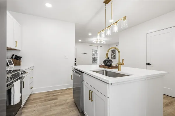 $2,200 | 643 West 8th Avenue, Tallahassee, FL 32303