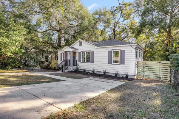 $2,200 | 643 West 8th Avenue, Tallahassee, FL 32303