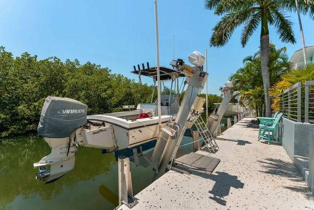 $3,795,000 | 172 Venetian Drive, Islamorada, FL 33036