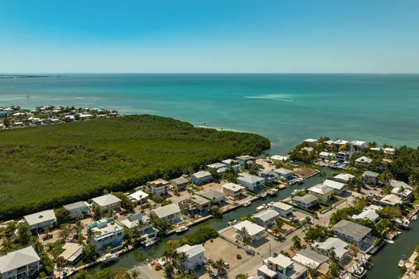 $3,525,000 | 172 Venetian Drive, Islamorada, FL 33036