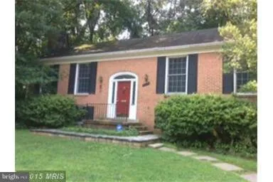 $4,800 | 7510 Cayuga Avenue, Bethesda, MD 20817