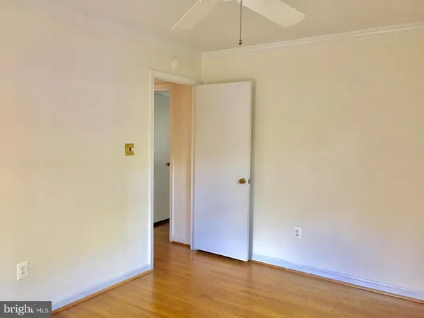 $4,800 | 7510 Cayuga Avenue, Bethesda, MD 20817