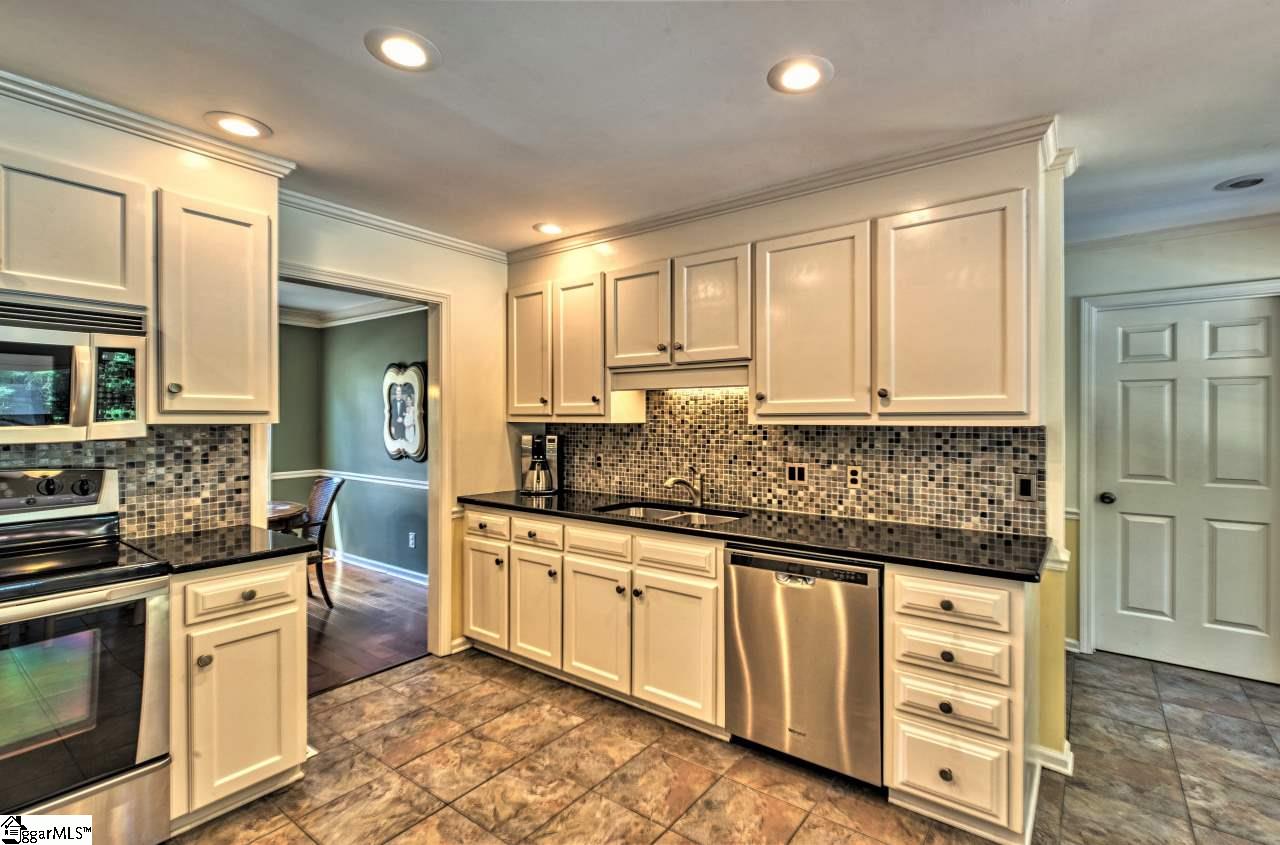 108 Treebrooke Drive Greenville, SC 29607 - Photo 11 of 36 Gallery Image 11