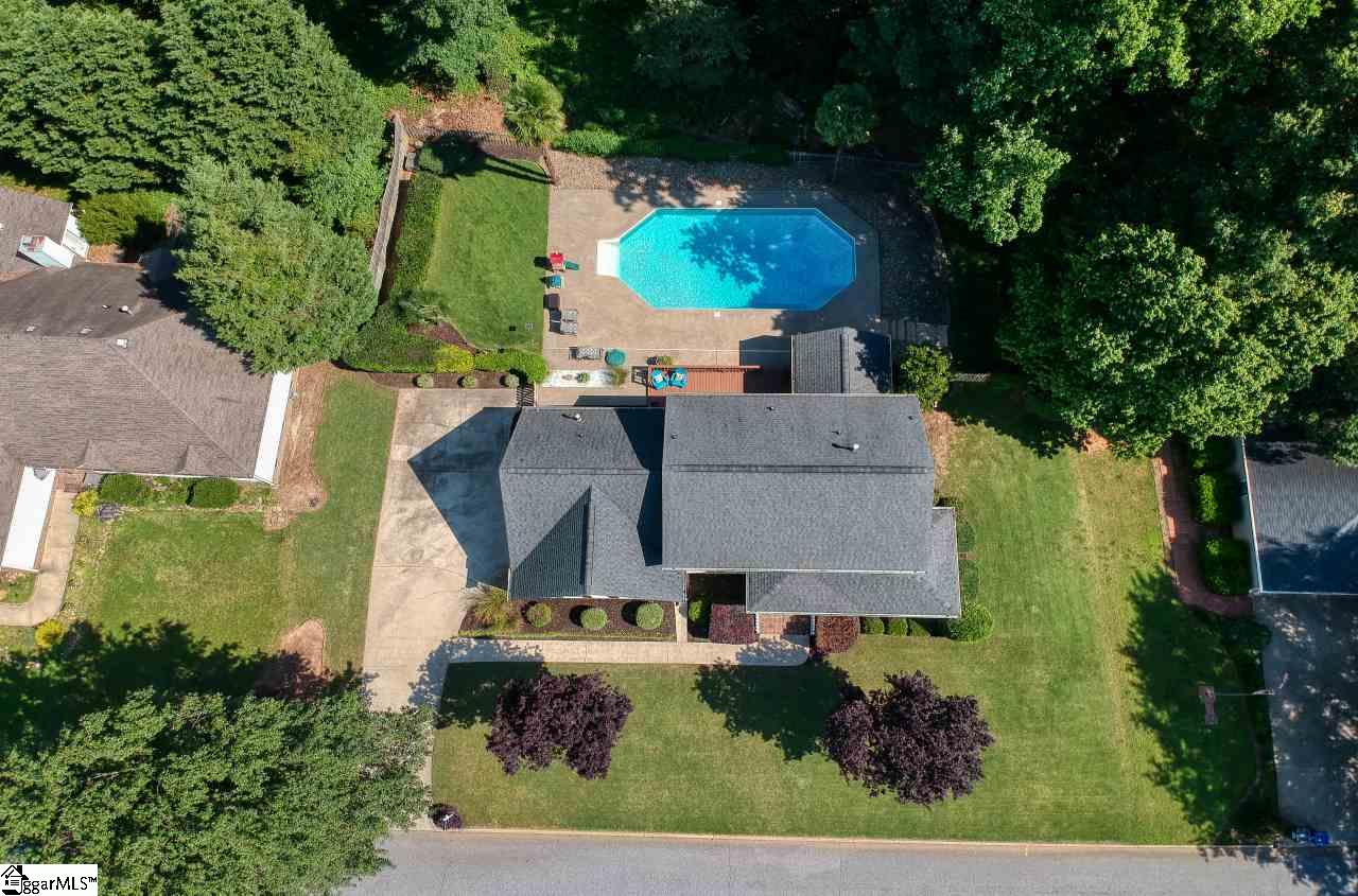 108 Treebrooke Drive Greenville, SC 29607 - Photo 3 of 36 Gallery Image 3
