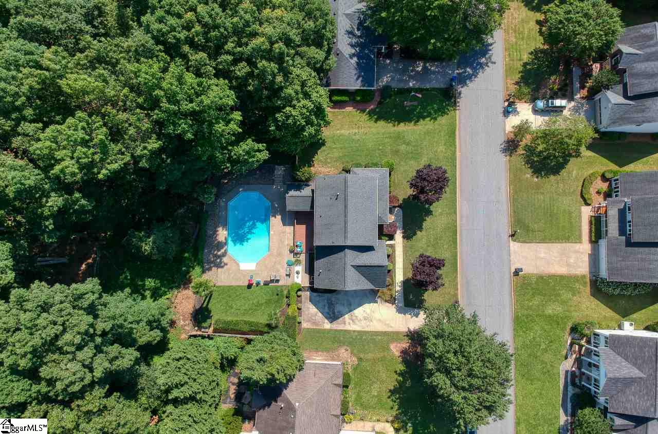 108 Treebrooke Drive Greenville, SC 29607 - Photo 4 of 36 Gallery Image 4