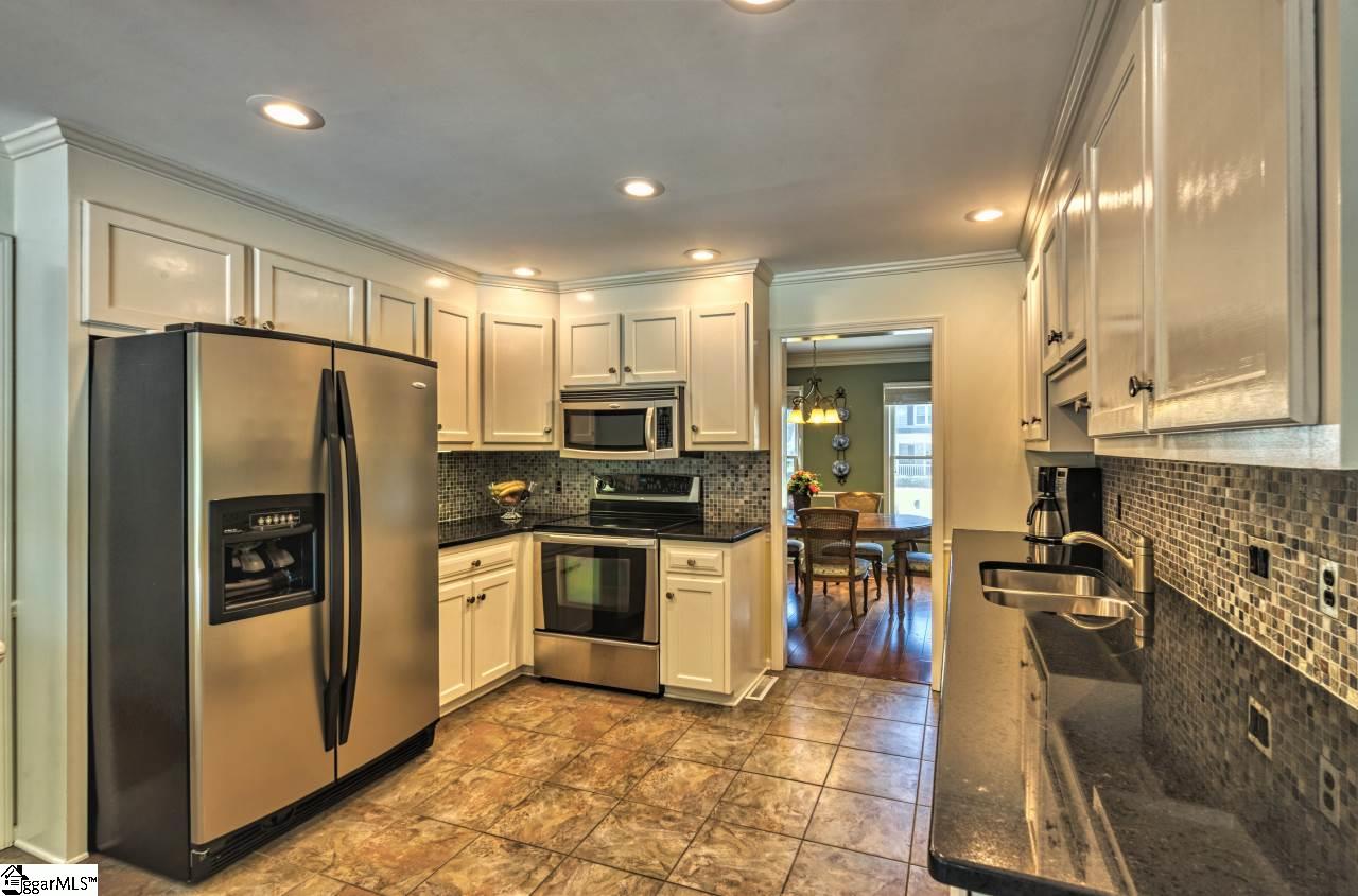 108 Treebrooke Drive Greenville, SC 29607 - Photo 10 of 36 Gallery Image 10