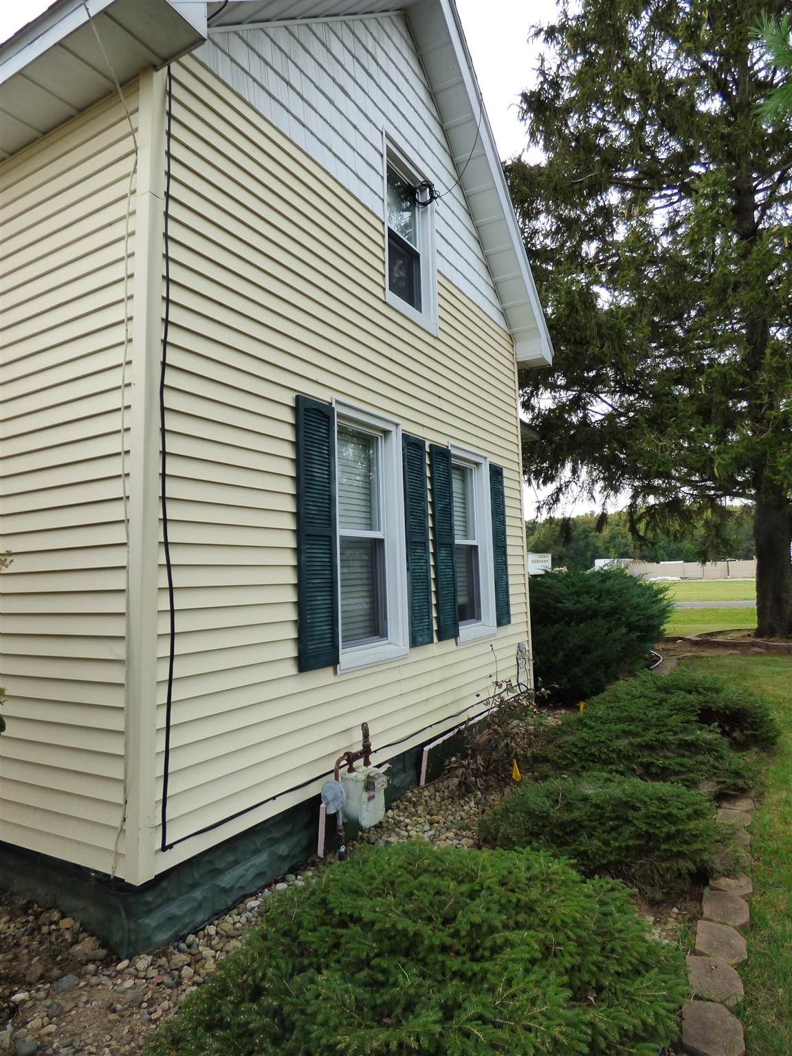 56700 Spirea Road New Carlisle, IN 46552 - Photo 19 of 23 Gallery Image 19