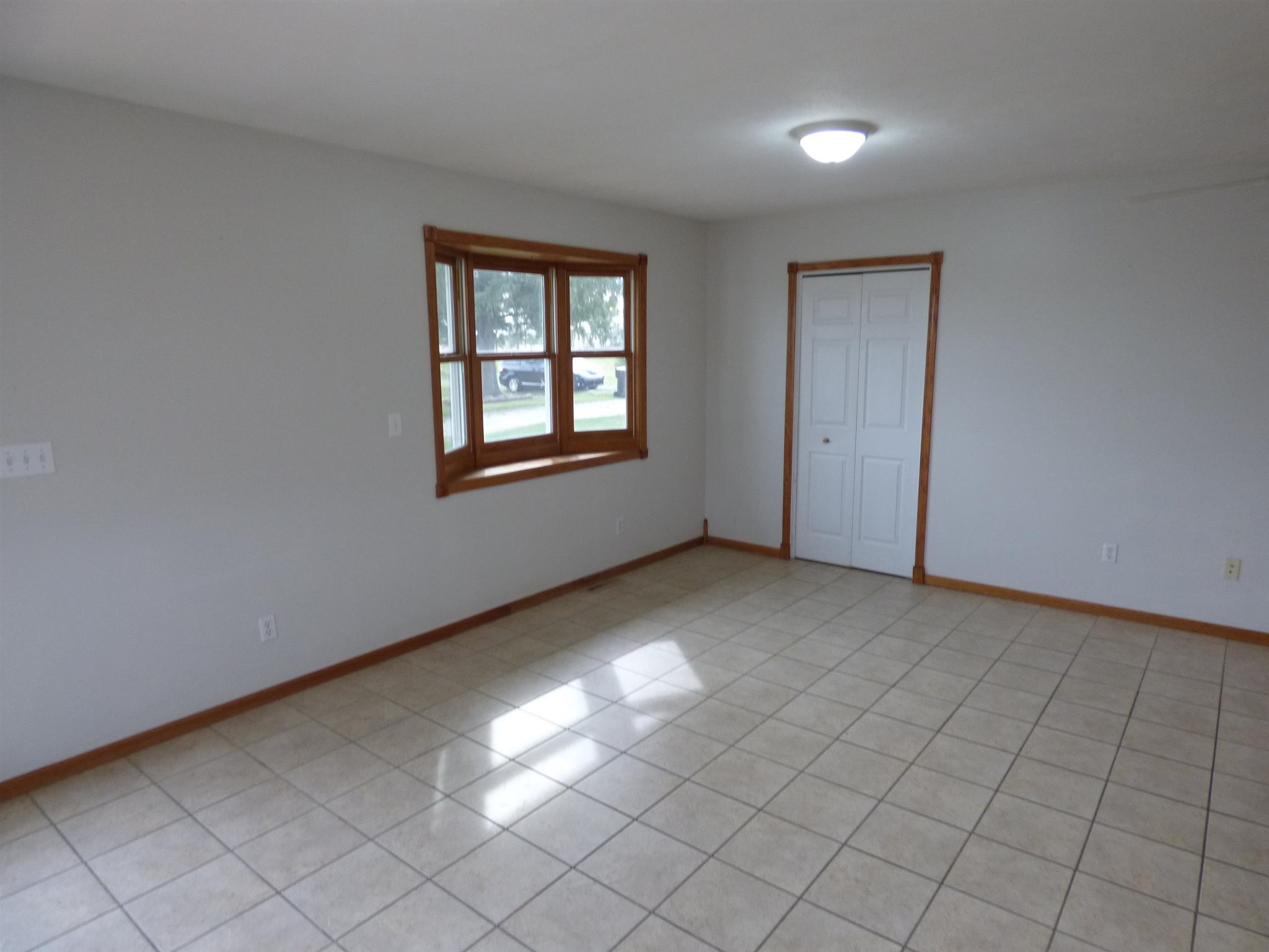56700 Spirea Road New Carlisle, IN 46552 - Photo 9 of 23 Gallery Image 9