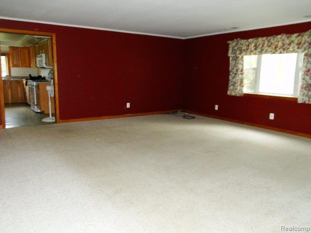 4901 5 Lakes Road North Branch, MI 48461 - Photo 8 of 32 Living Room (2).JPG