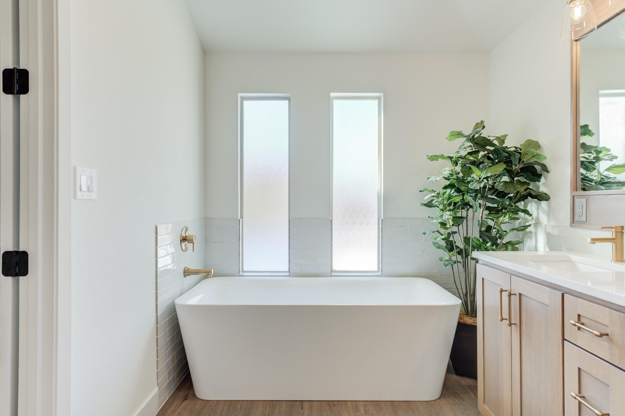 3608 144th Street Lubbock, TX 79423 - Photo 27 of 51 a room with a potted plant