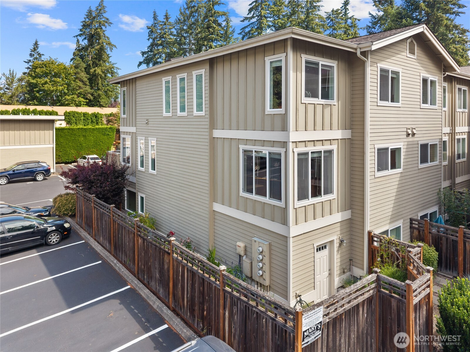 7803 218th Street Southwest, Unit D Edmonds, WA 98026 - Photo 37 of 37 Gallery Image 37