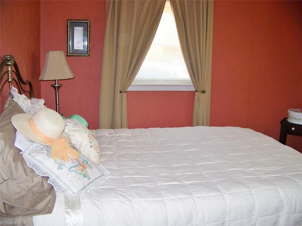202 Webster Road Mount Airy, NC 27030 - Photo 13 of 26 Gallery Image 13