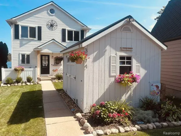 $729,900 | 3274 Lakeview, Highland, MI 48356