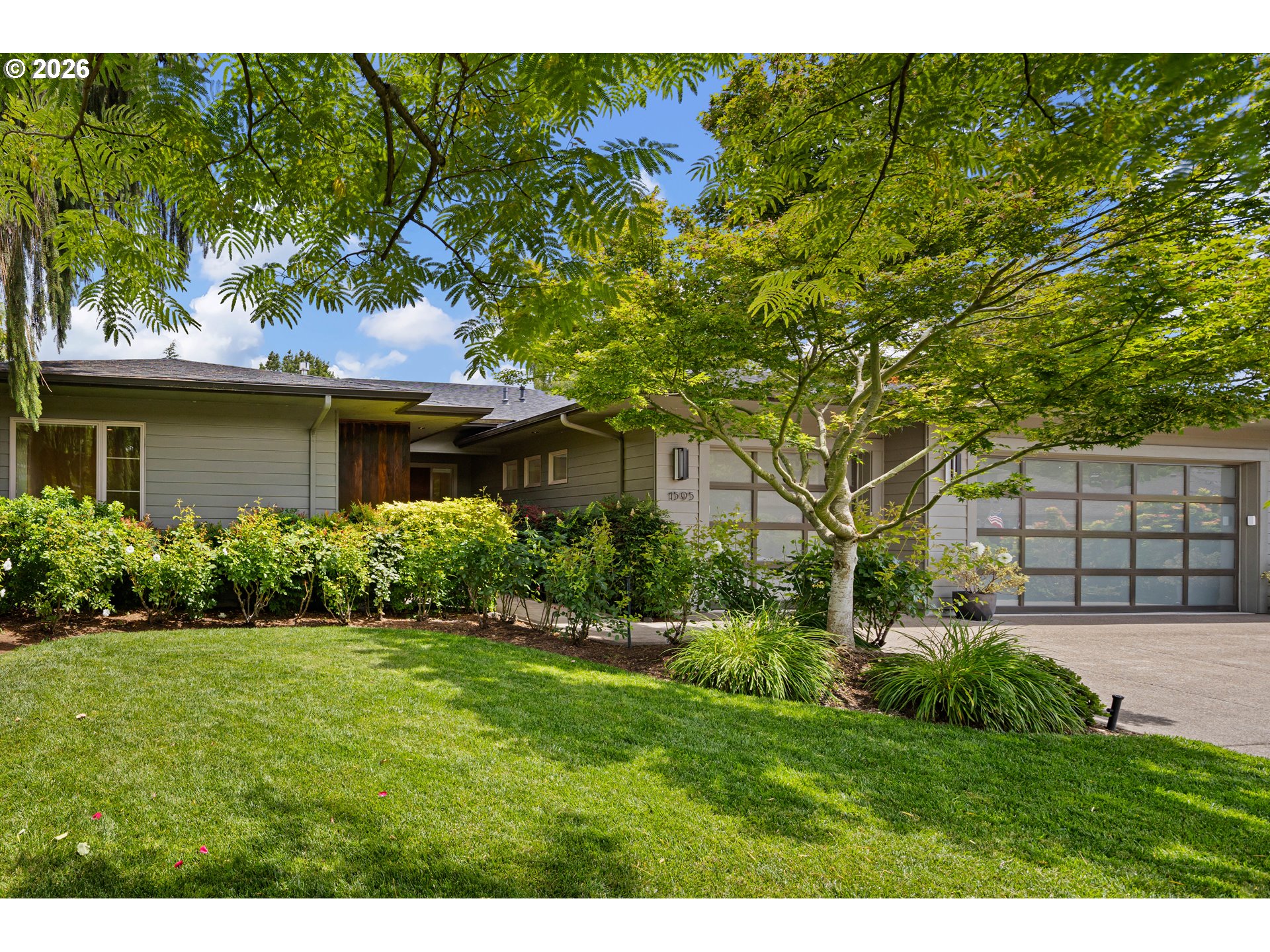 1595 Victorian Way Eugene, OR 97401 - Photo 2 of 48 View