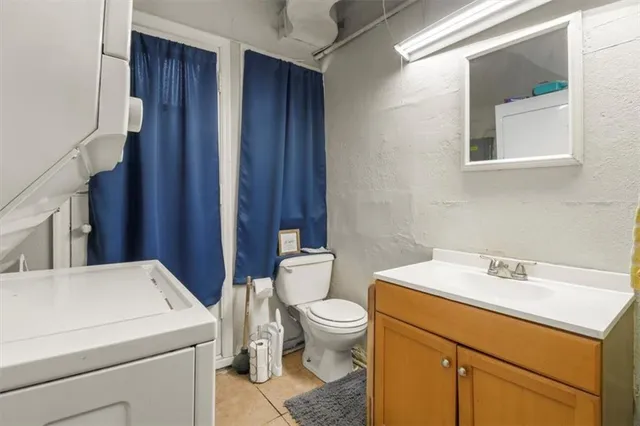 $199,500 | 122 North Taylor Street, Pleasant Hill, MO 64080